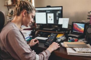 The “Digital Declutter” Movement That’s Changing Lives